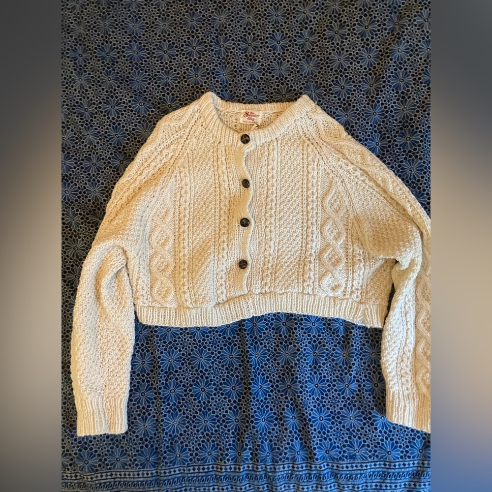 Urban Outfitters Cropped Fisherman Sweater - Picture 3 of 3